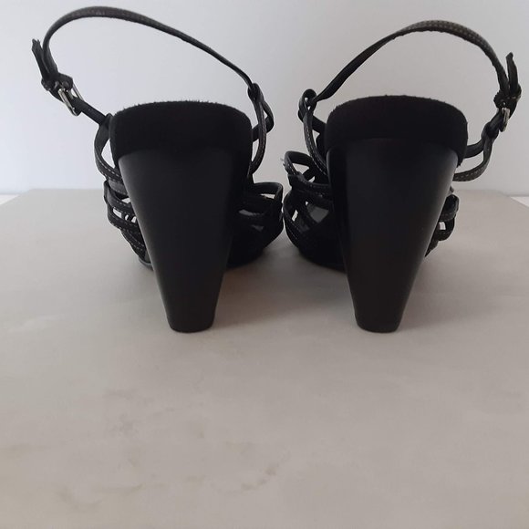 $5 LAST CALL! TAHARI ~ Leather Strappy Wedges - Picture 5 of 16